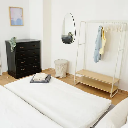 Stylisches Fuer Max 5 Personen In Naehe Zum Hbf Und Koblenzer-innenstadt * קובלנץ