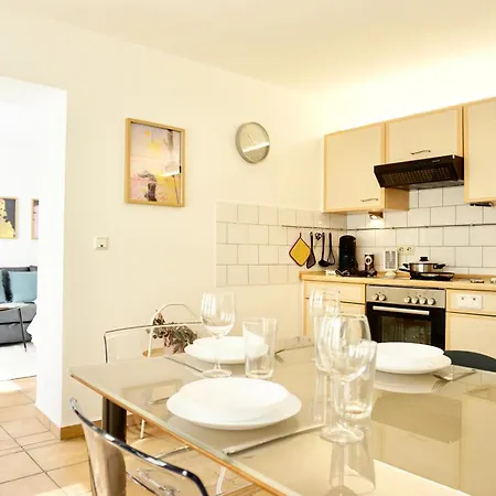 Stylisches Fuer Max 5 Personen In Naehe Zum Hbf Und Koblenzer-innenstadt קובלנץ