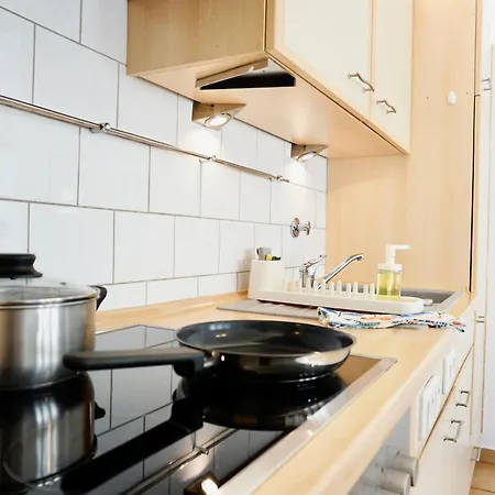 Stylisches Fuer Max 5 Personen In Naehe Zum Hbf Und Koblenzer-innenstadt * קובלנץ